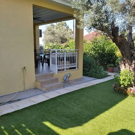 Lefkada Summer House Near The ניקיאנה