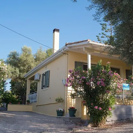 Lefkada Summer House Near The בית נופש