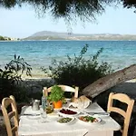 Lefkada Summer House Near The Сasa de vacaciones *